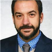 Profesor universitario y de secundaria se ofrece para clases de humanidades